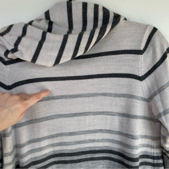 Fenn Wright Manson Womens M 100% Merino Wool Stripe Open Hoodie Nautical Beachy - Picture 9 of 9